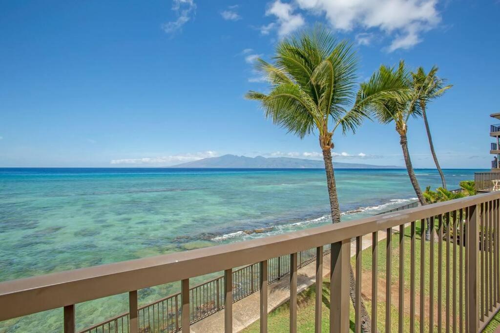 شقة Hale Ono Loa 403- Top Floor, Ocean View, & Complete Modern Remodel Kahana المظهر الخارجي الصورة