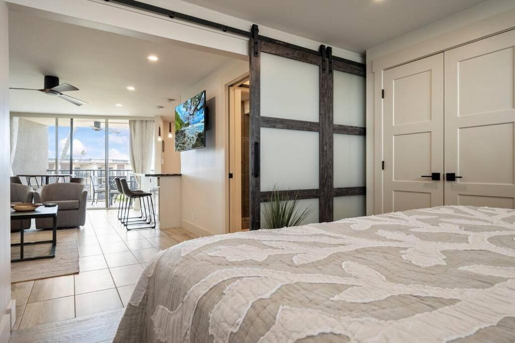 شقة Hale Ono Loa 403- Top Floor, Ocean View, & Complete Modern Remodel Kahana المظهر الخارجي الصورة